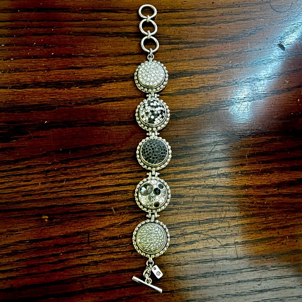 Ginger Snap Bracelet. Black/ White/ Silver. Classic.